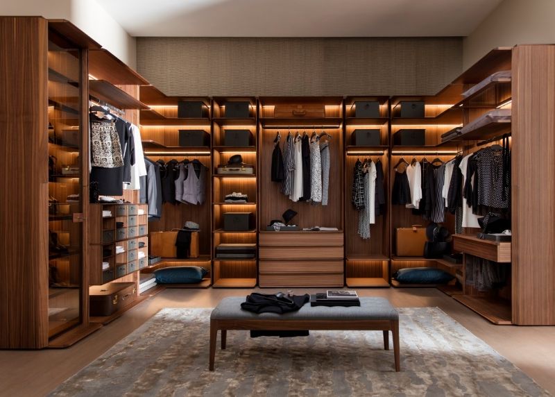 'My Suite' walk-in closet system